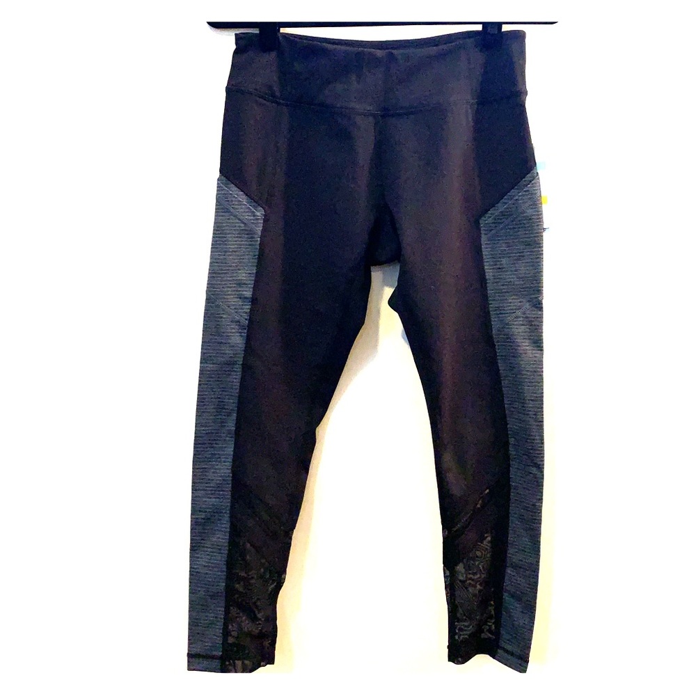 Zella Yoga + Studio Capri Leggings